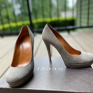 Gucci Suede Pumps 6.5